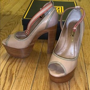 Pour la Victoire AWESOME heels in nude